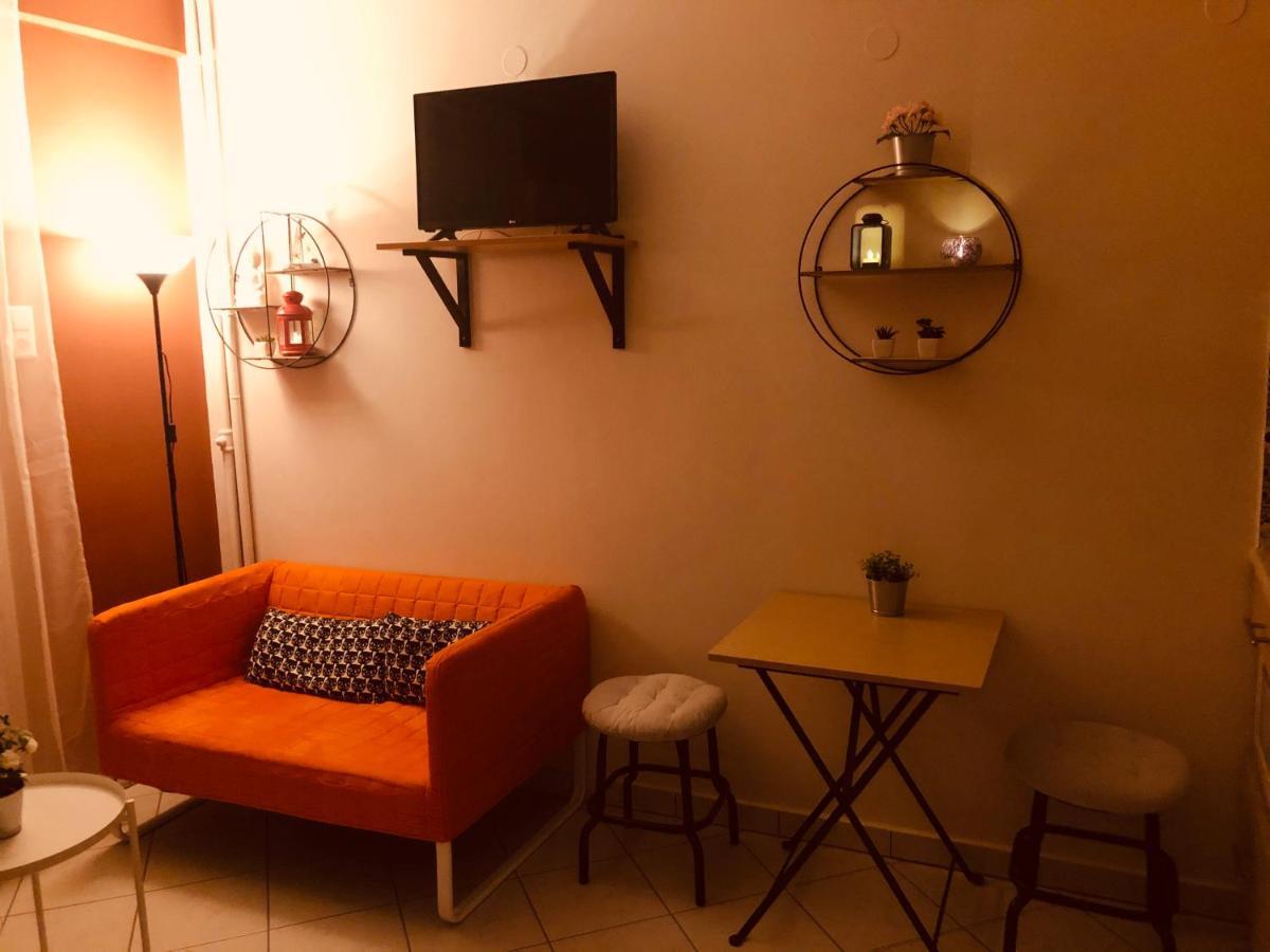 The Student'S Home كافالا المظهر الخارجي الصورة